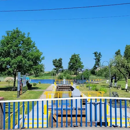W Polu Miłomłyn